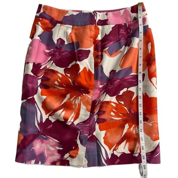 ANN TAYLOR LOFT Women’s Floral Pencil Silk Blend Skirt - Size 0 - Picture 7 of 8